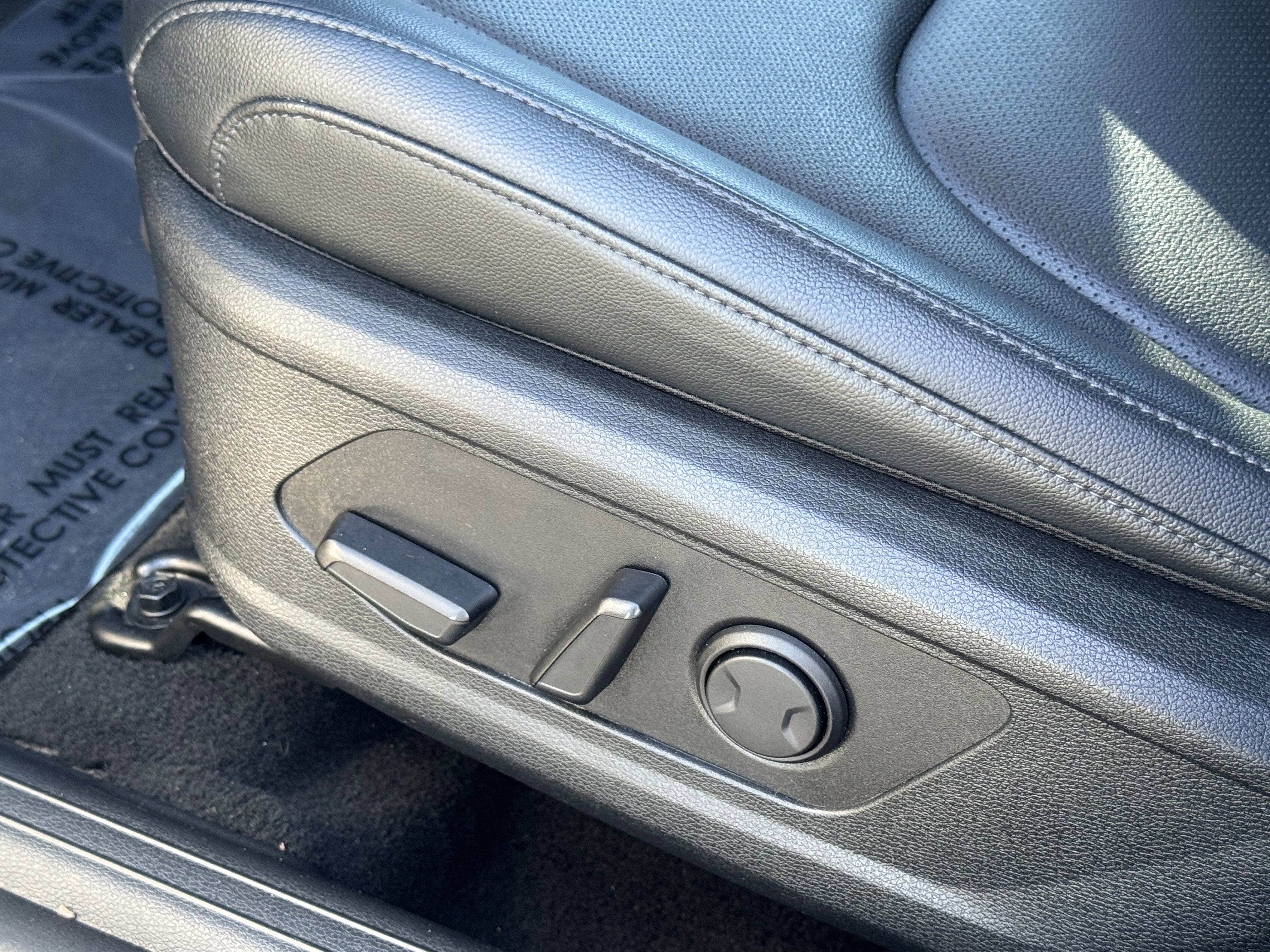 Used 2024 Kia Sportage EX image 18