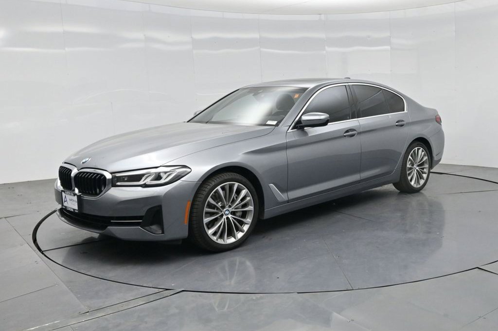 Used 2023 BMW 540i w/ Convenience Package RWD image 24