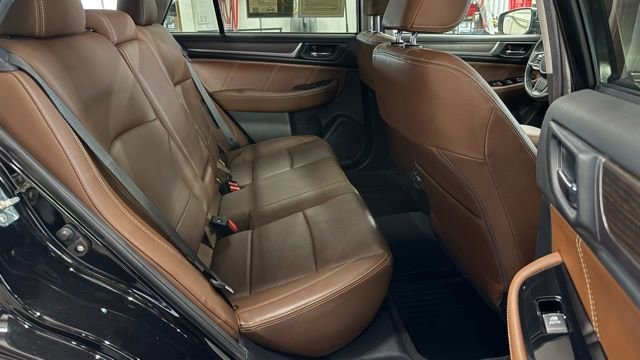 Used 2018 Subaru Outback 3.6R Touring w/ Popular Package #3 image 28