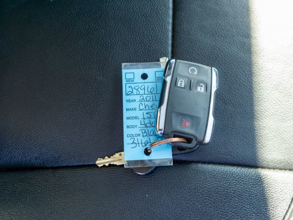 Used 2016 Chevrolet Silverado 1500 LTZ Z71 w/ Midnight Edition image 32