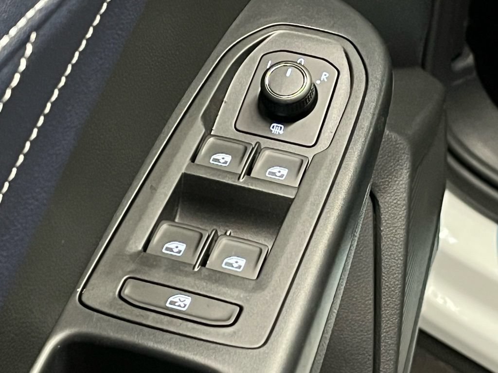 New 2026 Volkswagen Taos SEL AWD/4WD image 17