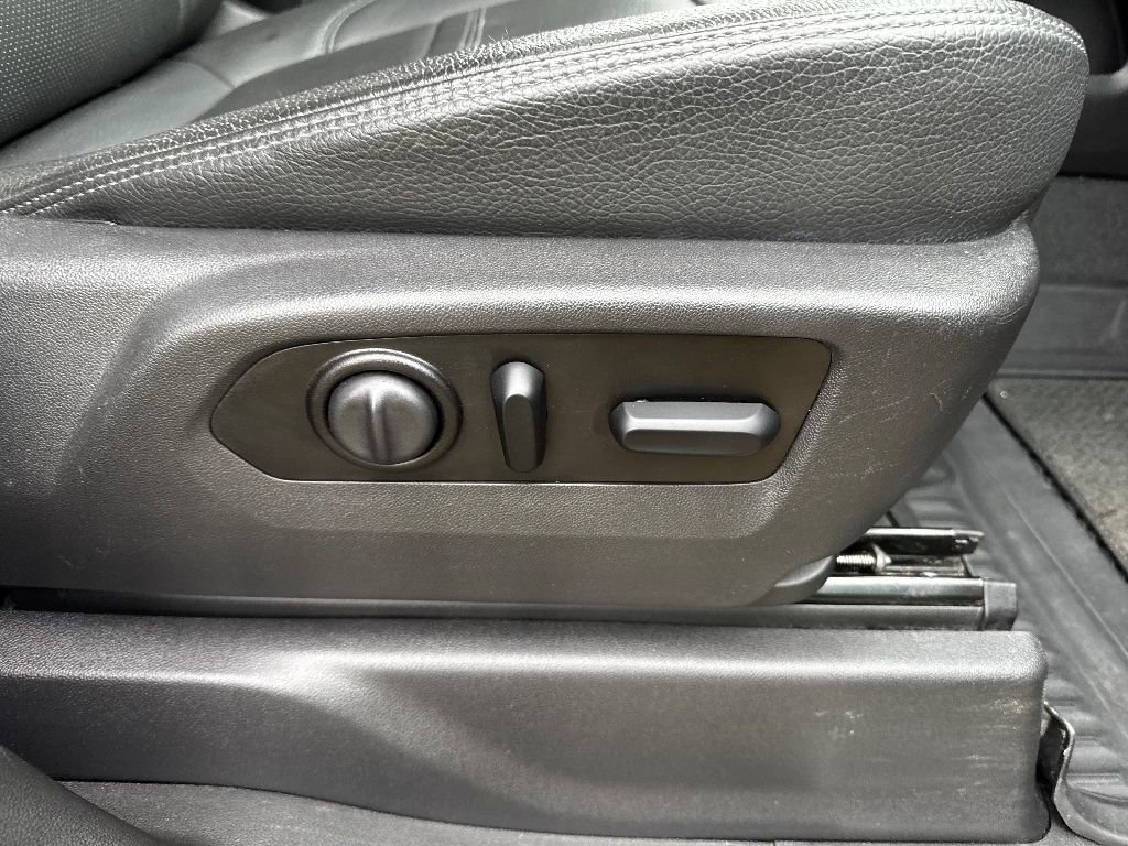 Used 2021 GMC Sierra 2500 Denali w/ Denali Black Diamond Edition image 30