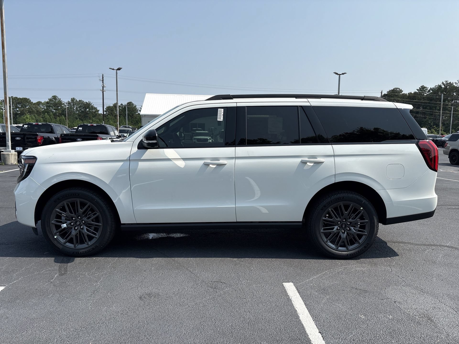 New 2027 Ford Expedition Platinum w/ Stealth Appearance Package RWD image 23