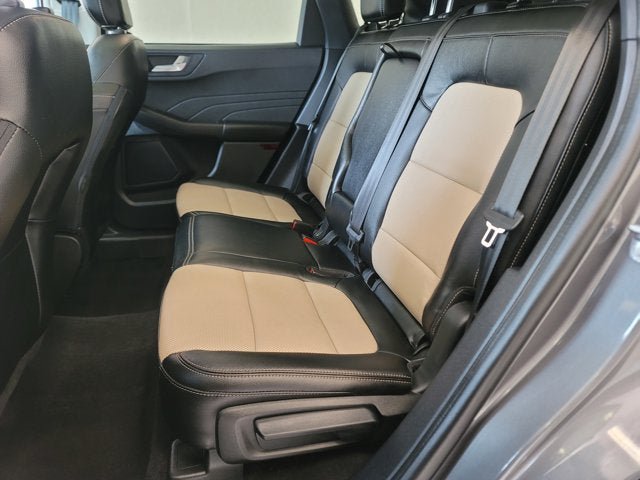 Used 2022 Ford Escape Titanium w/ Titanium Elite Package AWD/4WD image 18