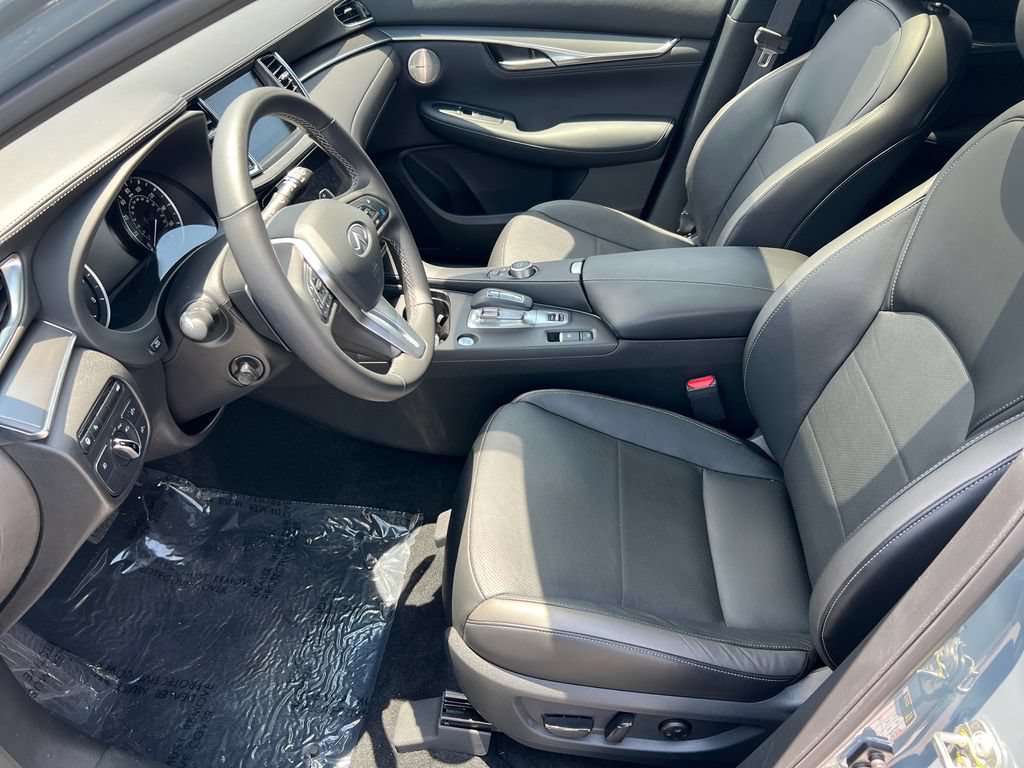 Certified 2025 INFINITI QX55 Essential AWD/4WD image 9
