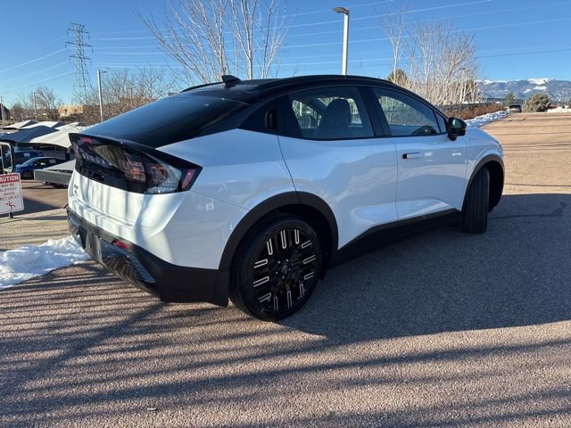 New 2026 Nissan Leaf Platinum+ w/ Illuminated Package FWD image 3