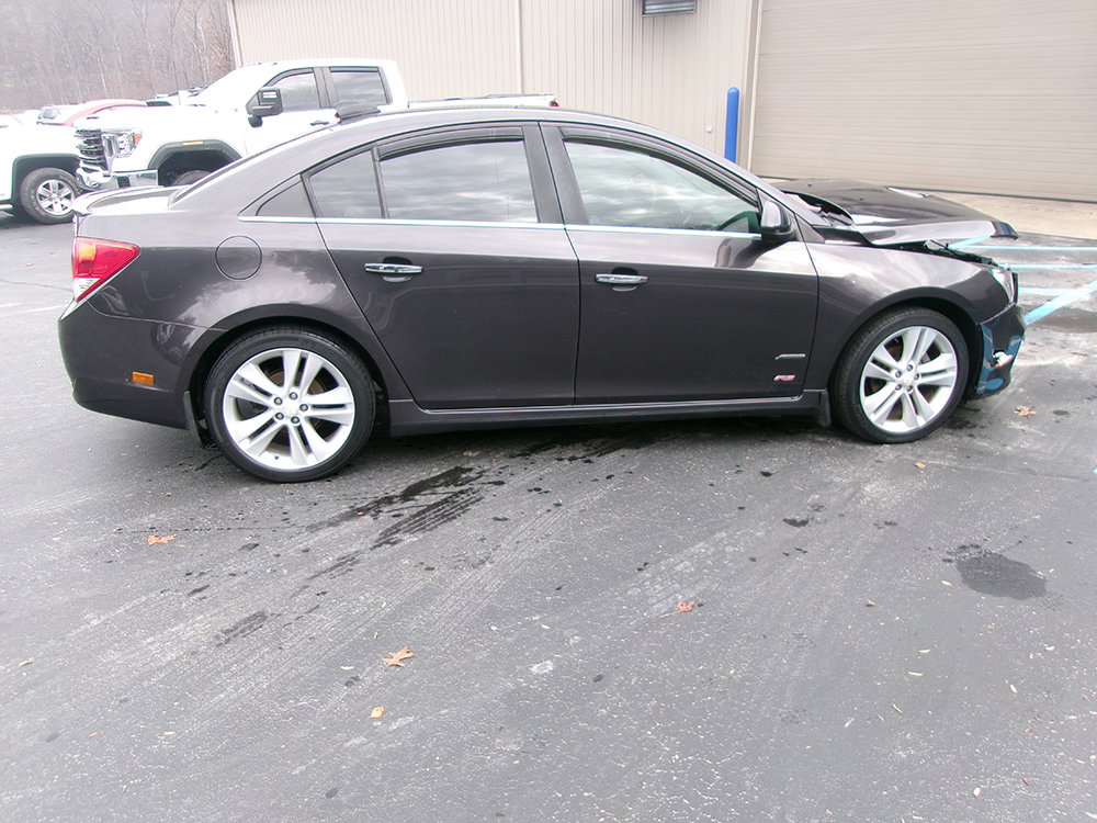 Used 2015 Chevrolet Cruze LTZ w/ Sun, Sound and Sport Package image 8