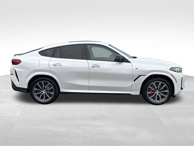 New 2026 BMW X6 M60i image 2