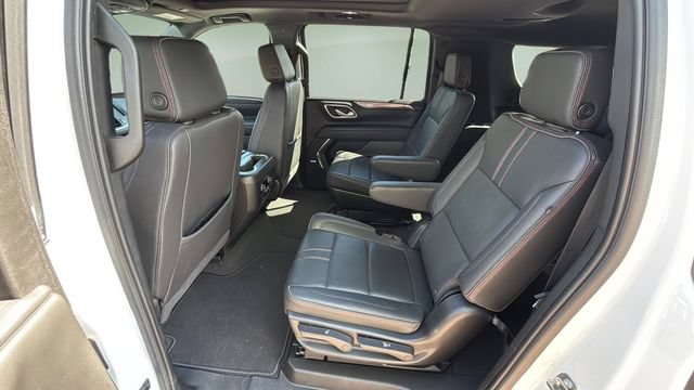 Used 2024 Chevrolet Suburban RST w/ Luxury Package AWD/4WD image 20
