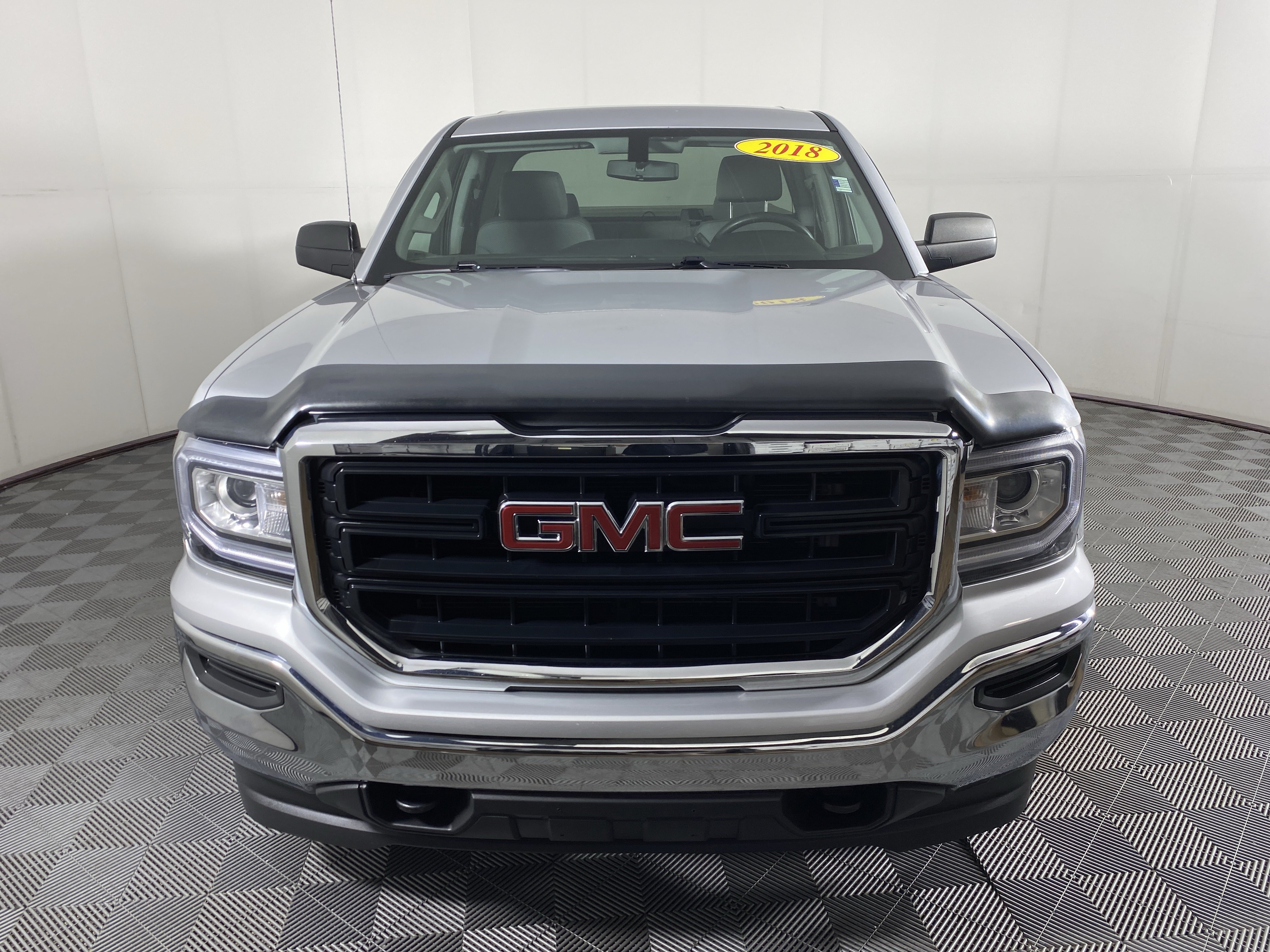 Used 2018 GMC Sierra 1500 4x4 Double Cab w/ Sierra Appearance Package image 9