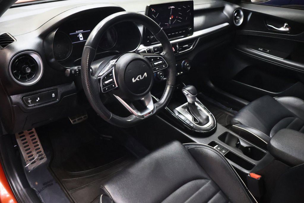 Used 2022 Kia Forte GT-Line w/ GT-Line Premium Package image 18