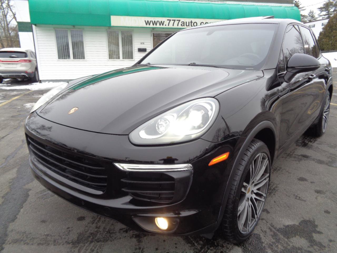 Used 2016 Porsche Cayenne AWD 4dr Platinum Edition image 14