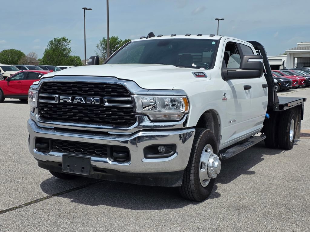 Used 2024 RAM 3500 SLT w/ Quick Order Package 2YG SLT AWD/4WD image 3