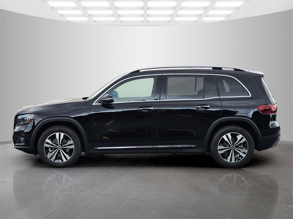 Used 2025 Mercedes-Benz GLB 250 image 3