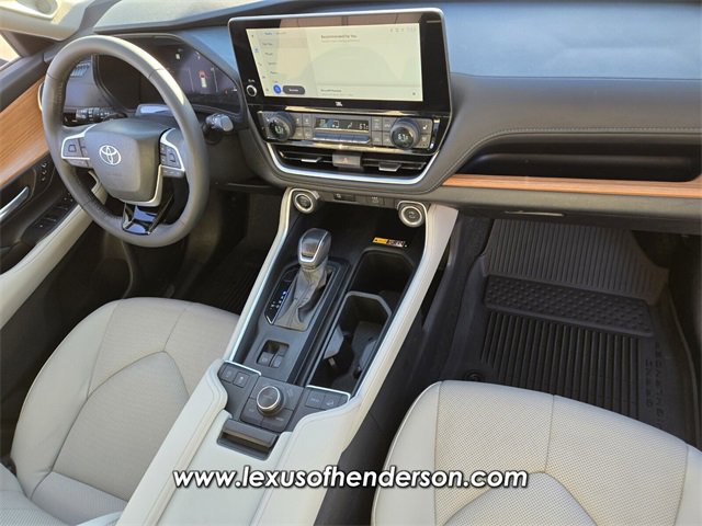 Used 2024 Toyota Grand Highlander Platinum image 19