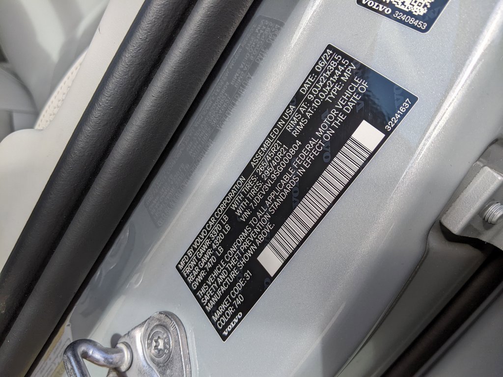 Certified 2025 Volvo EX90 Ultra image 30