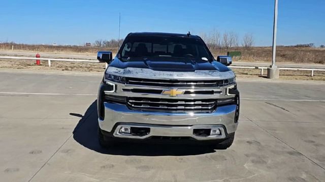 Used 2021 Chevrolet Silverado 1500 LTZ w/ LTZ Premium Package image 3