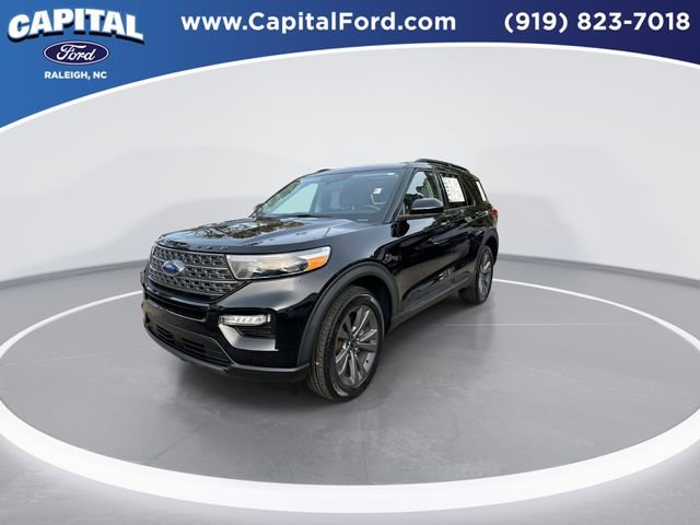 Certified 2022 Ford Explorer XLT w/ Equipment Group 202A image 4