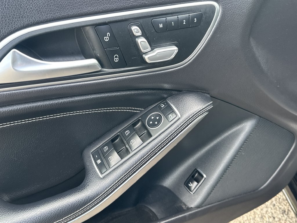 Used 2019 Mercedes-Benz CLA 250 4MATIC image 12