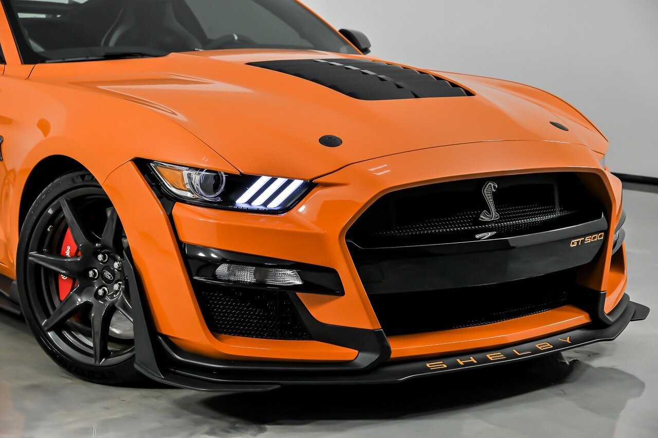 Used 2020 Ford Mustang Shelby GT500 w/ Carbon Fiber Track Pack RWD image 3