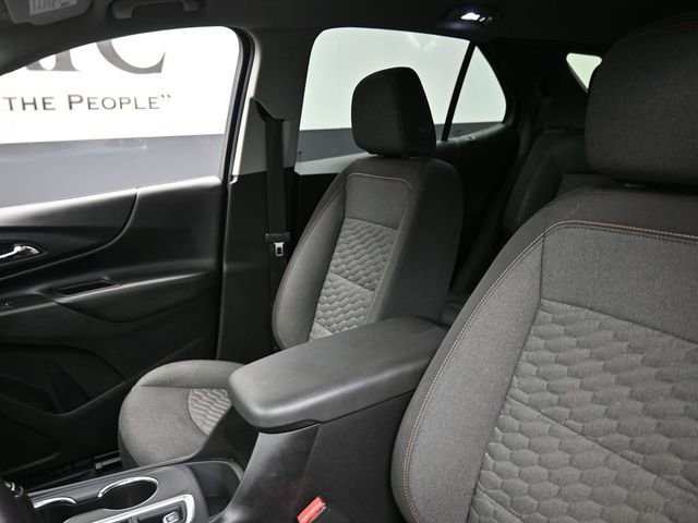Used 2020 Chevrolet Equinox LT w/ Driver Convenience Package image 16
