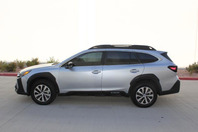 Used 2025 Subaru Outback 2.5i Basic image 8