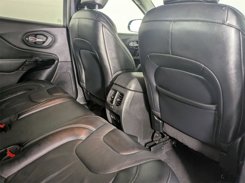 Certified 2023 Jeep Cherokee Altitude Lux image 27