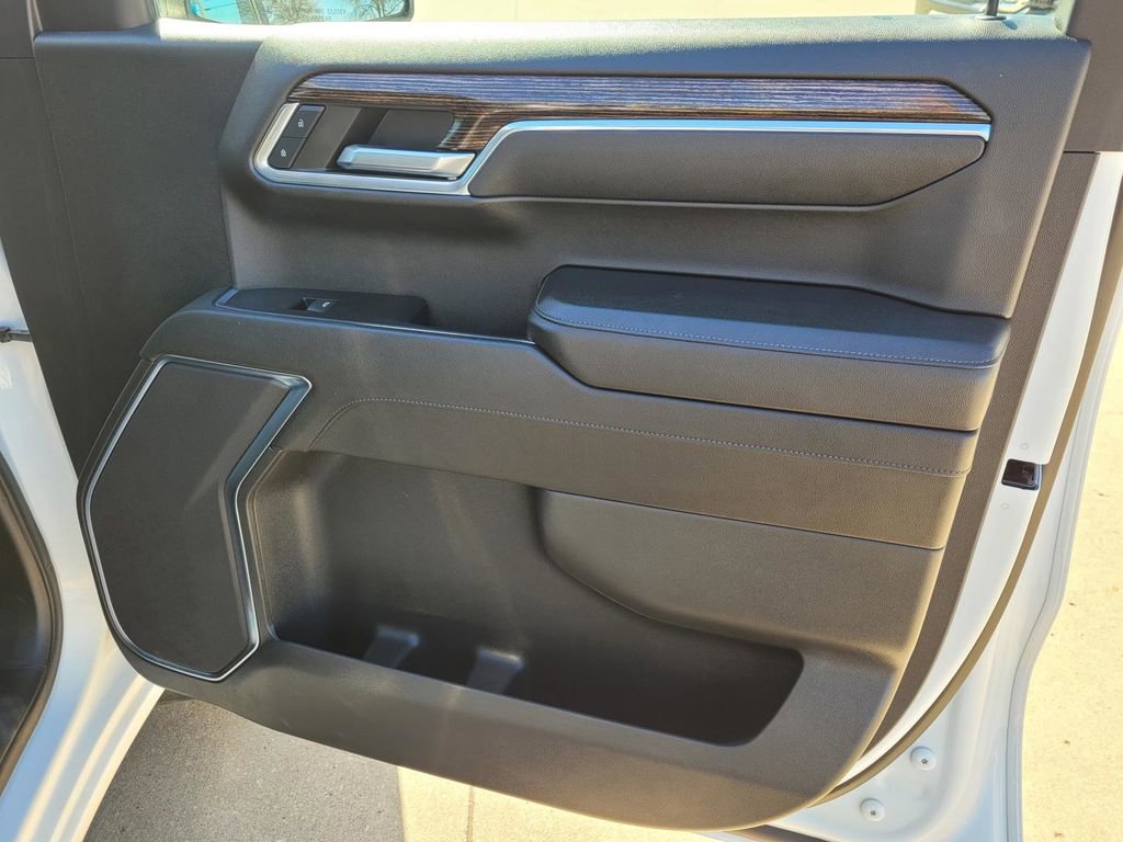 Used 2023 GMC Sierra 1500 SLE image 7