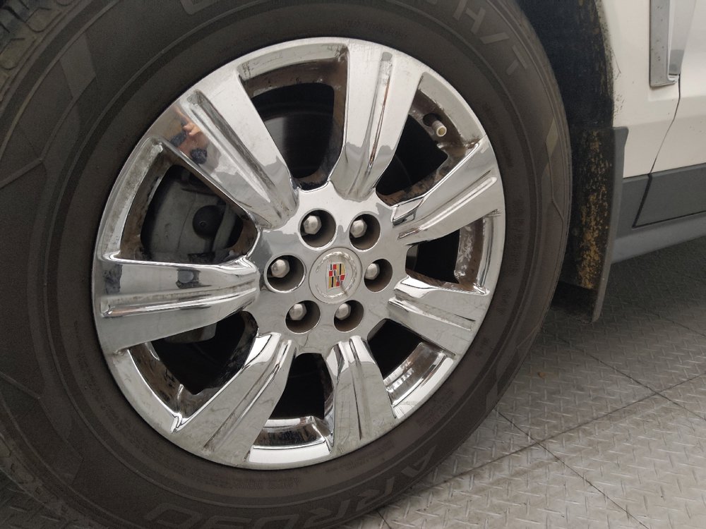 Used 2016 Cadillac SRX Luxury w/ Driver Awareness Package AWD/4WD image 31