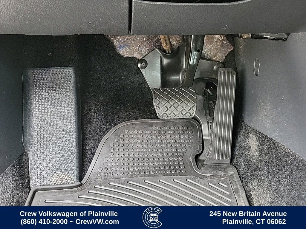 Used 2018 Volkswagen Passat 2.0T SE FWD image 41