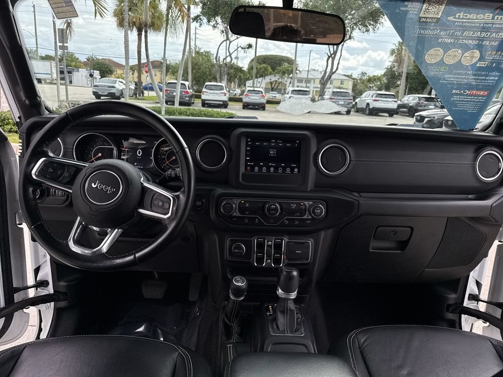 Used 2019 Jeep Wrangler Unlimited Sahara w/ Dual Top Group AWD/4WD image 36