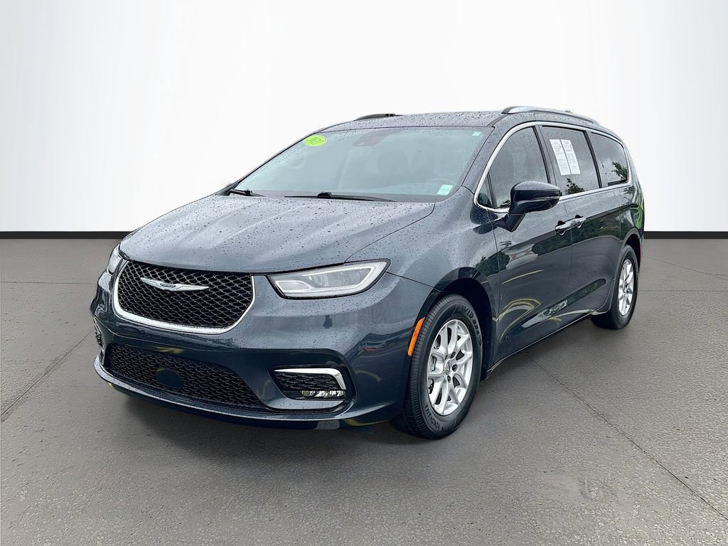 Certified 2021 Chrysler Pacifica Touring-L w/ Uconnect Theater Family Group image 3