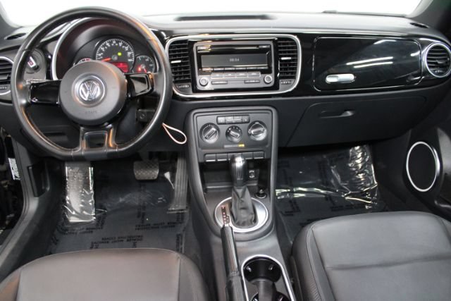 Used 2012 Volkswagen Beetle 2.5 FWD image 2