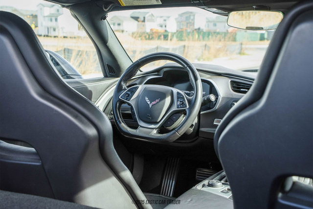 Used 2018 Chevrolet Corvette Stingray Coupe w/ 1LT image 18