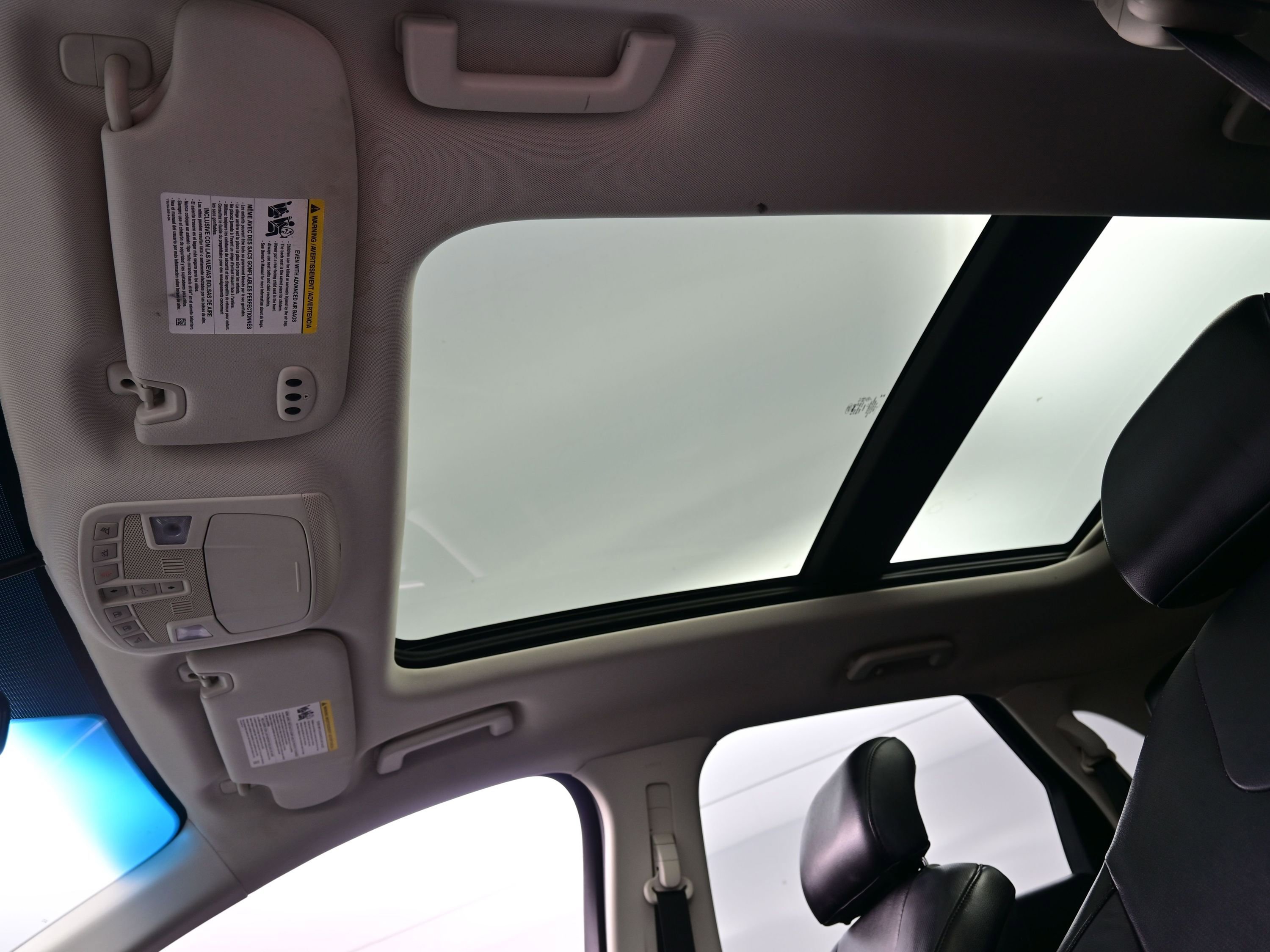 Used 2015 Ford Edge Titanium w/ Equipment Group 301A image 18