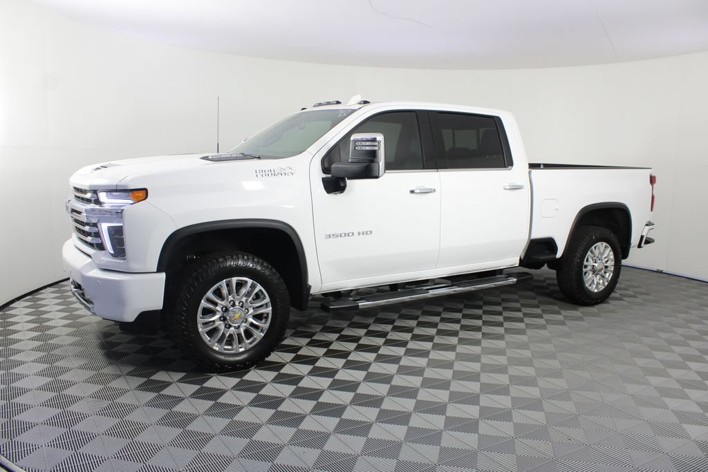 Used 2023 Chevrolet Silverado 3500 High Country AWD/4WD image 2