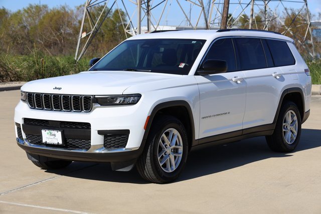 Used 2024 Jeep Grand Cherokee L Laredo w/ Luxury Tech Group I image 3