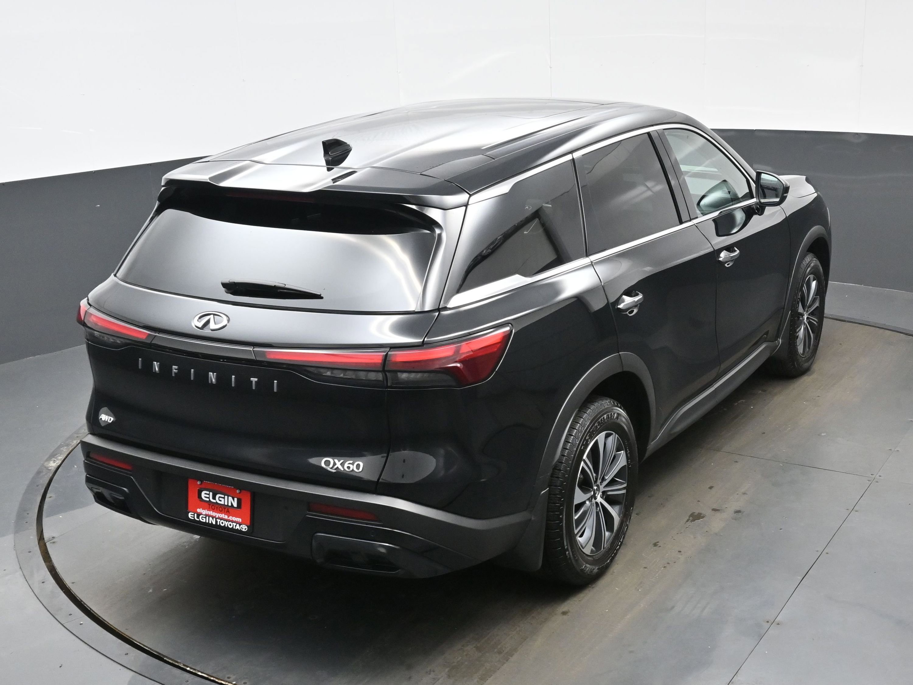 Used 2024 INFINITI QX60 Pure image 42