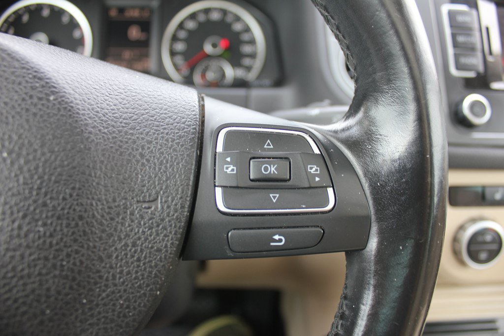 Used 2013 Volkswagen Tiguan SEL AWD/4WD image 13