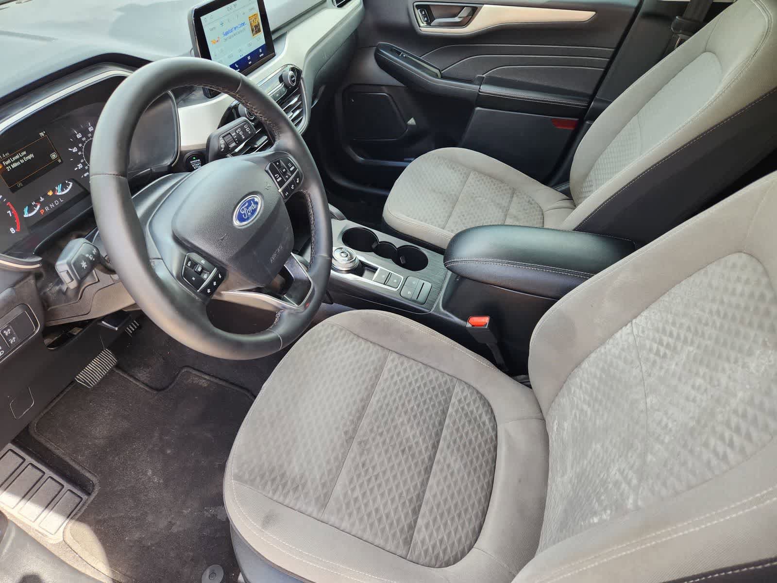 Used 2022 Ford Escape SE w/ SE Sport Appearance Package FWD video 2