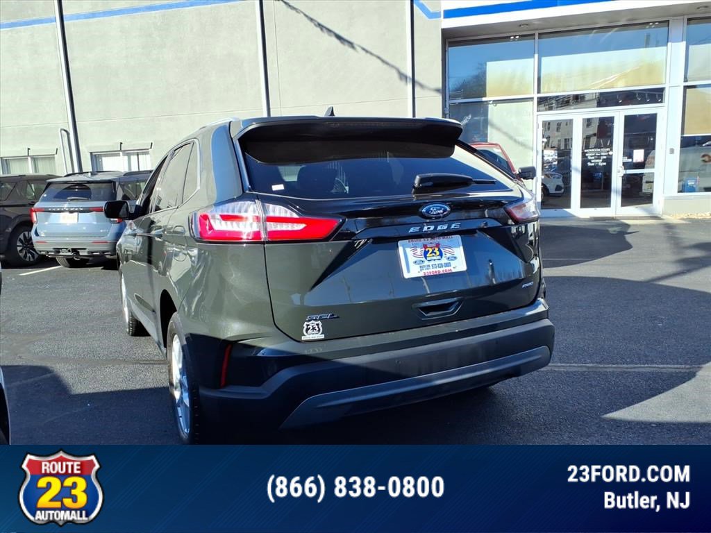 Used 2022 Ford Edge SEL w/ Convenience Package image 5