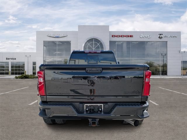 Used 2025 Chevrolet Silverado 3500 High Country w/ High Country Premium Package AWD/4WD image 4