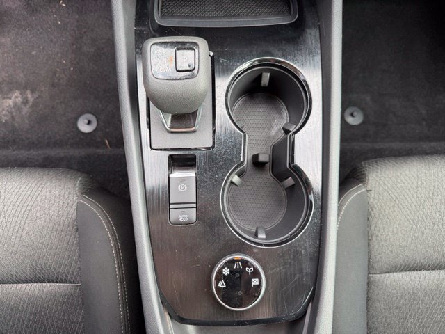 Used 2025 Nissan Rogue SV AWD/4WD image 20