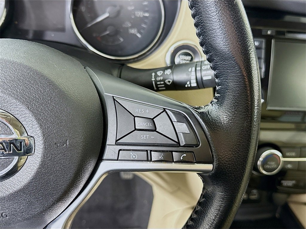 Used 2020 Nissan Rogue SV image 21