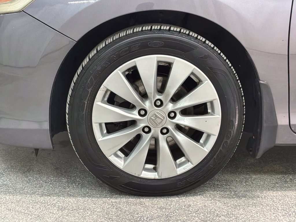Used 2015 Honda Accord Touring image 29