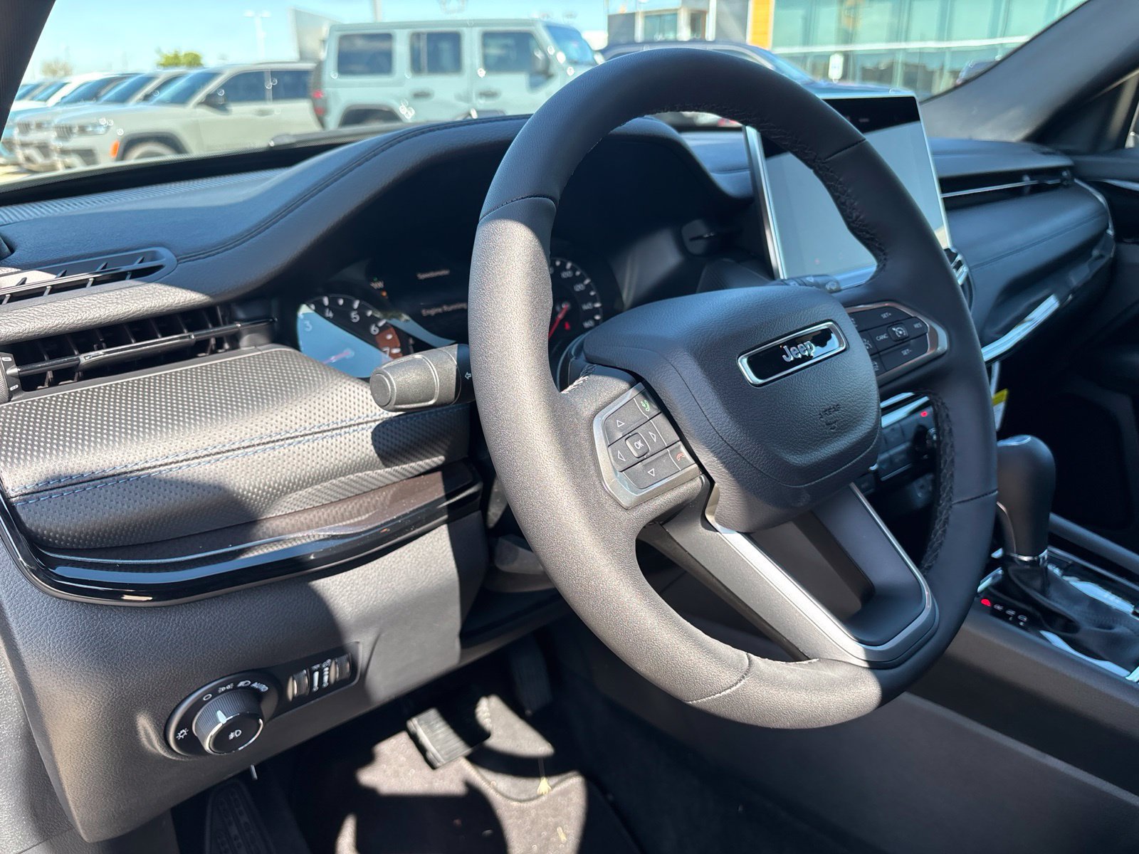 New 2027 Jeep Compass Latitude AWD/4WD image 12