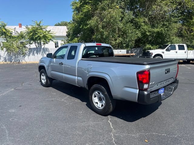 Used 2022 Toyota Tacoma SR AWD/4WD image 5
