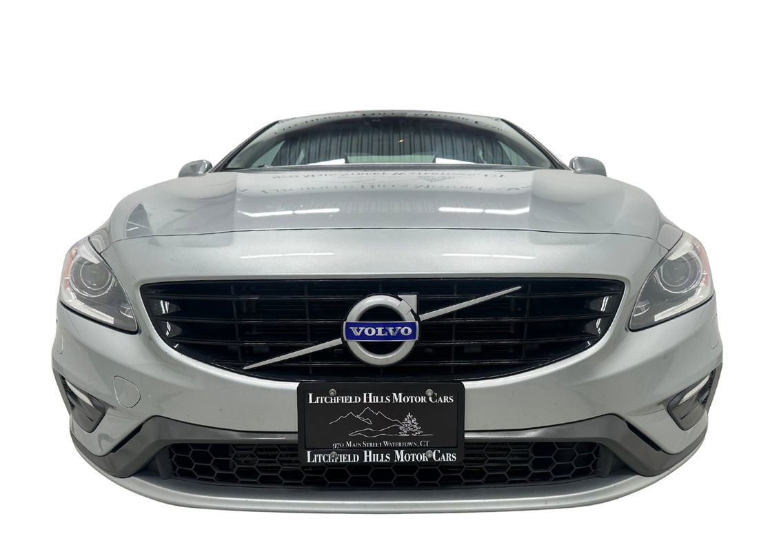 Used 2018 Volvo S60 T5 Dynamic w/ Vision Package image 9