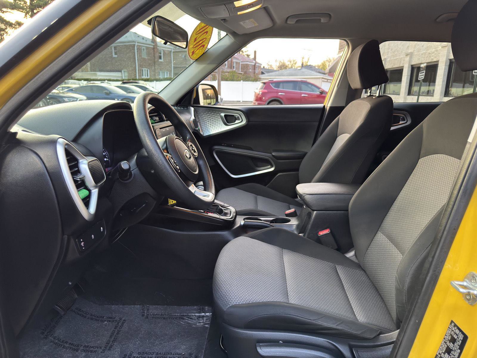 Used 2020 Kia Soul LX FWD image 20