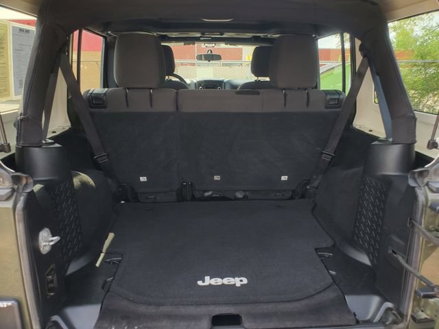 Used 2016 Jeep Wrangler Unlimited Sport w/ Max Tow Package AWD/4WD image 28